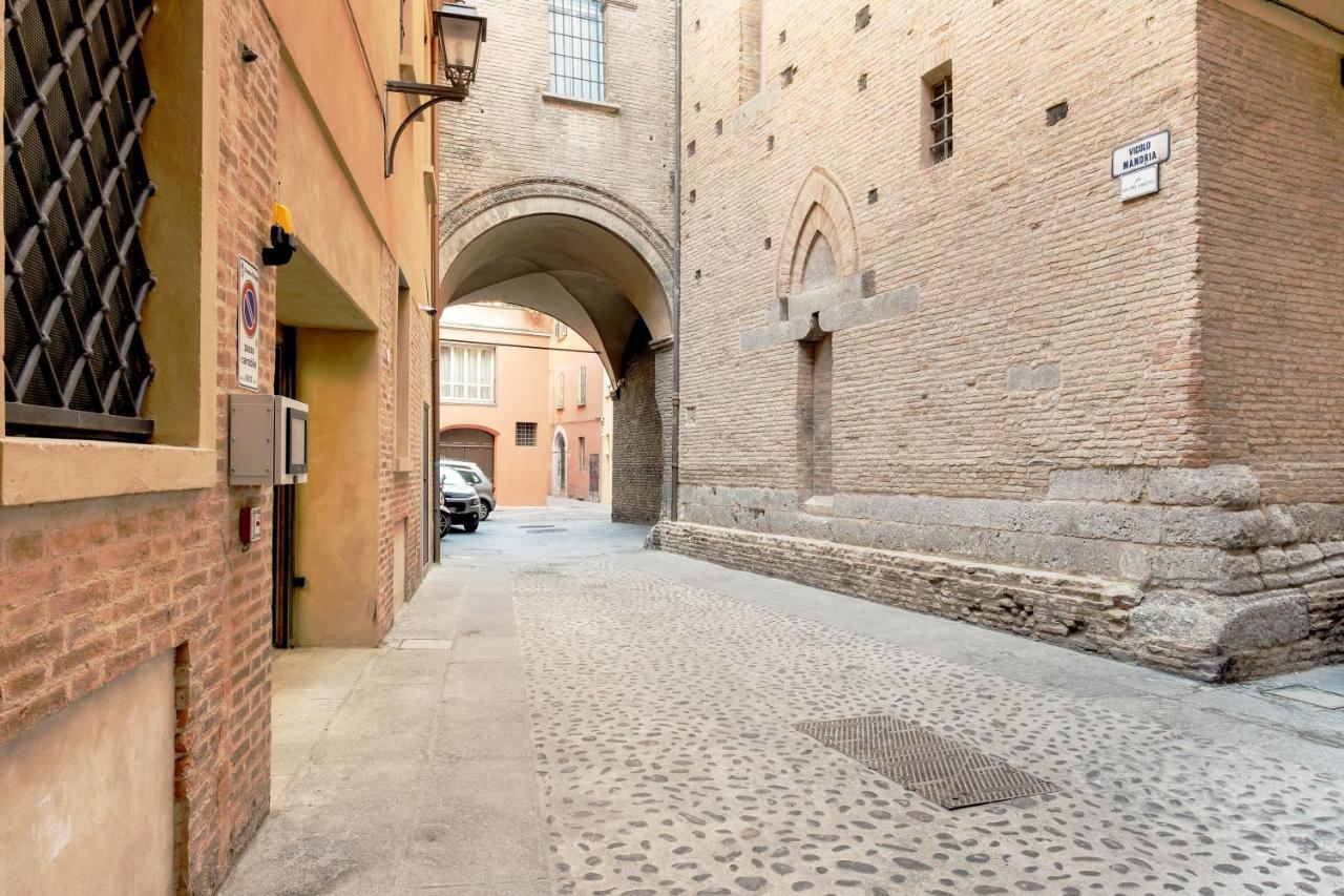 Lo Scrigno Delle 2 Torri! Nel Cuore Del Centro, Vicino A Via Rizzoli Bolonia Exterior foto